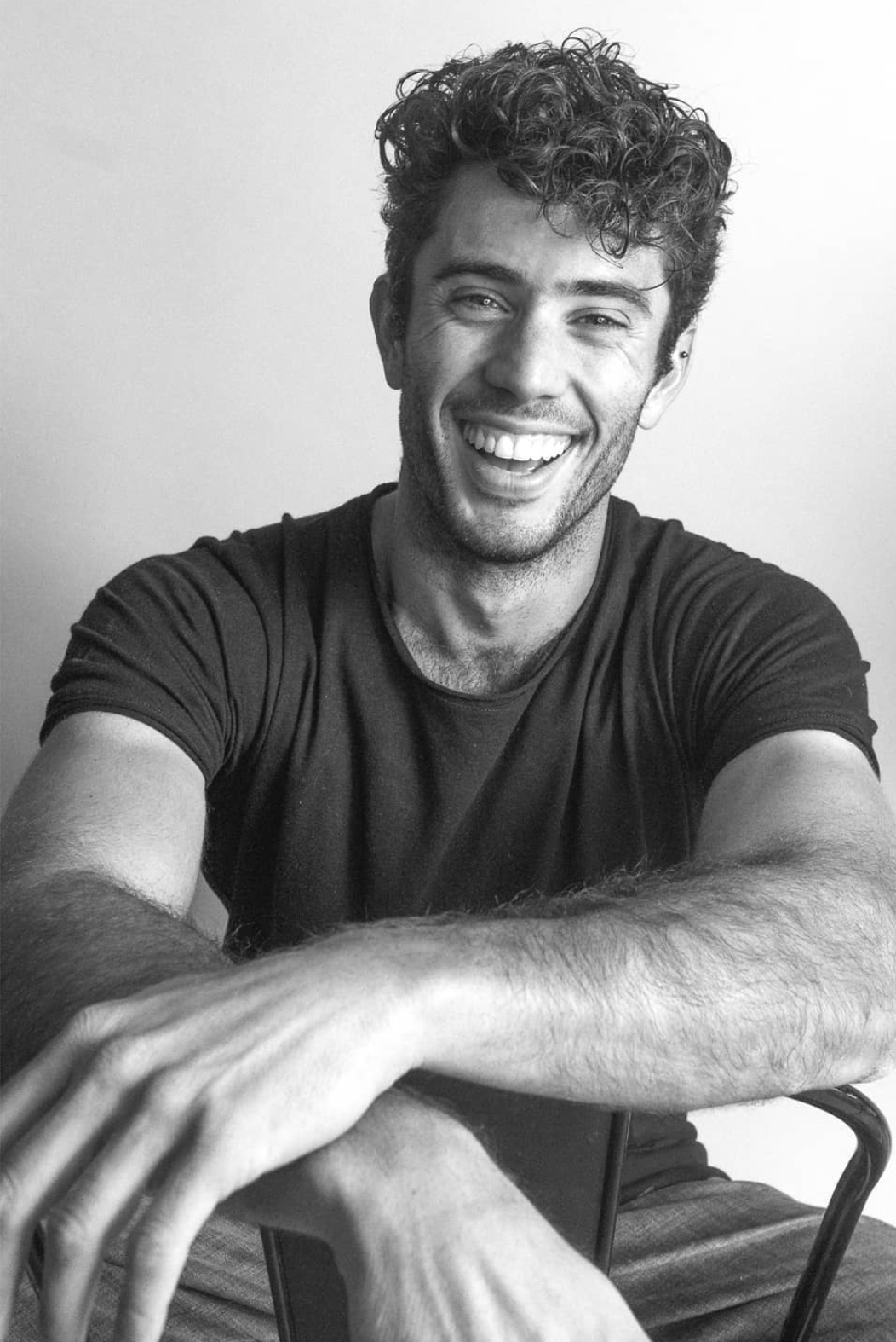 Sebastián Ellinger — Full View Content